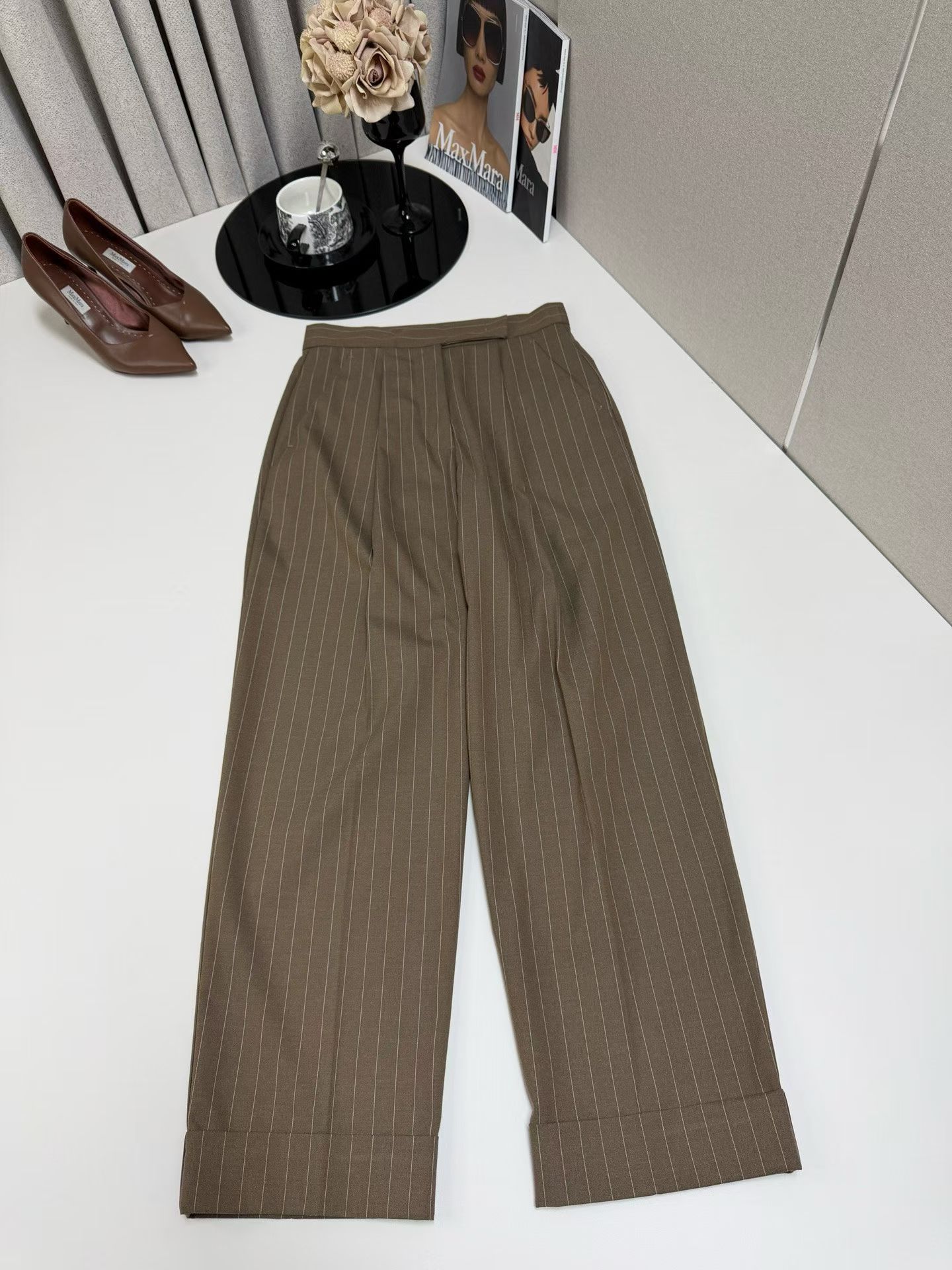 Elegant Pinstriped Trouser Sui - đánh giá và giá Wool Suit Jacket
